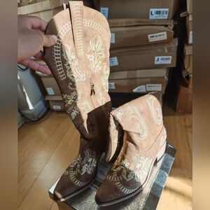Embroidered Brown Western Boots